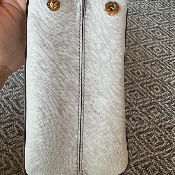 Kate Spade Purse - Picture 4 of 7